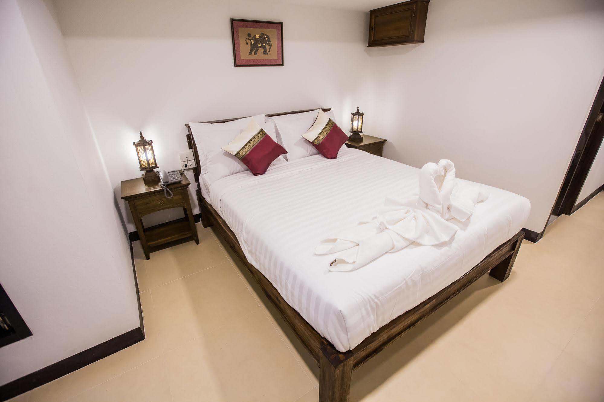 C Hotel Boutique And Comfort Чиангмай Екстериор снимка